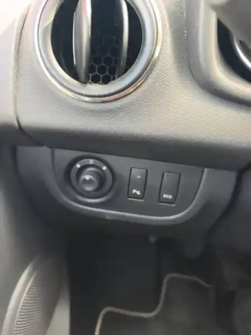 Dacia Sandero tce 90 e6c — photo 12