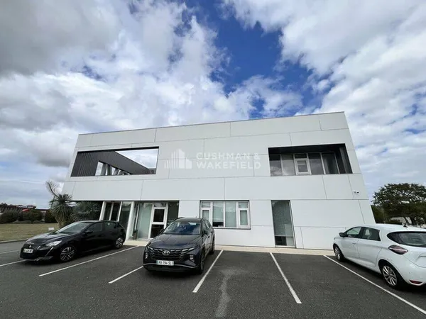 Bureaux 626 m²