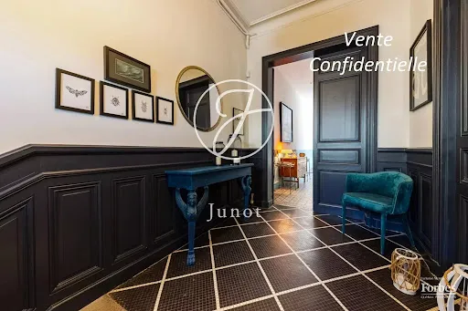 Maison 8 pièces 227 m²
