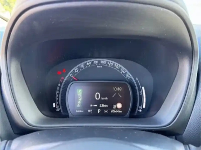 Toyota Aygo 1.0 vvt-i 72 dynamic cvt — photo 13