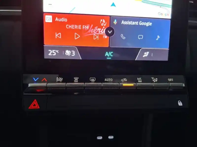 Renault Captur tce 90 ch — photo 7
