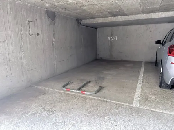 Parking 12 m²