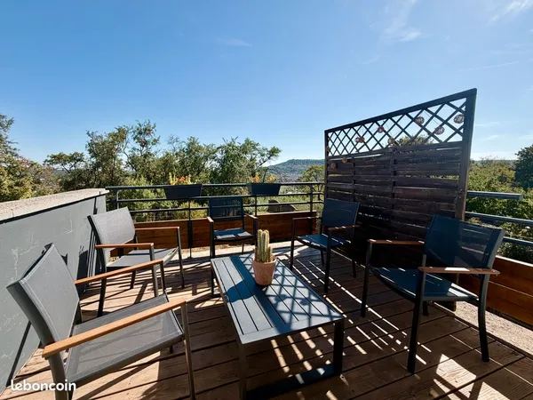 Maison 132 m² - 4 chambres - jardin - vue dégagée - Haut de Pesse