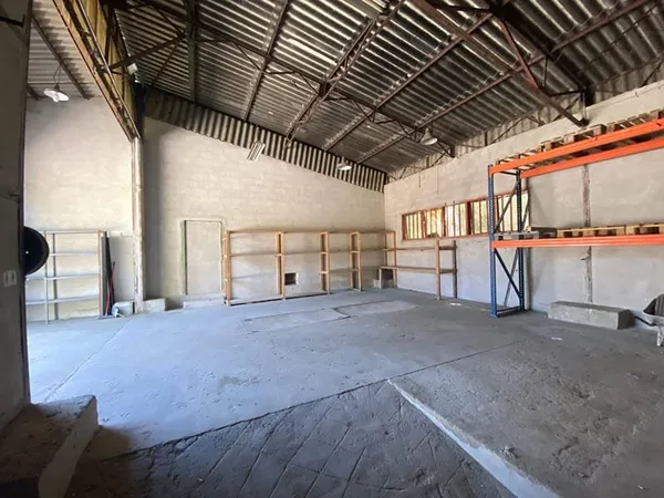 Local commercial 105 m²