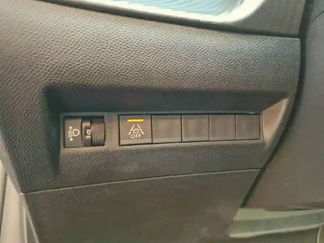 Peugeot 208 puretech 75 s&amp;s bvm5 — photo 42