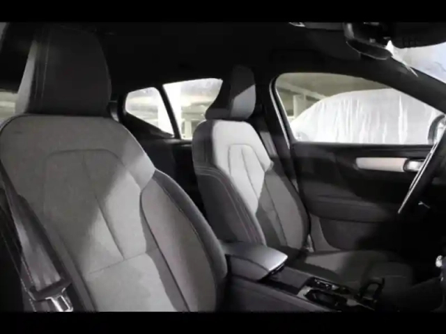 Volvo Xc40 t4 recharge 129 + 82ch plus dct 7 — photo 12