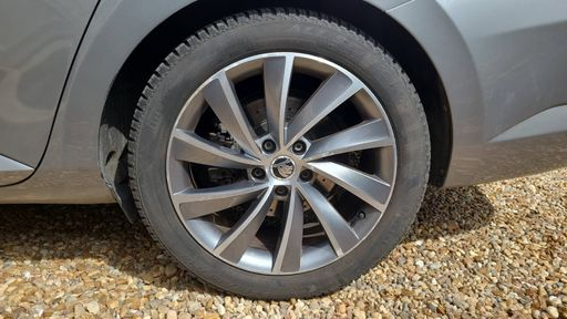 Skoda Superb 1.8 TSI 180 DSG7 - Laurin & Klement – 2016 – 149981 km – Essence – Boîte Automatique — photo 12