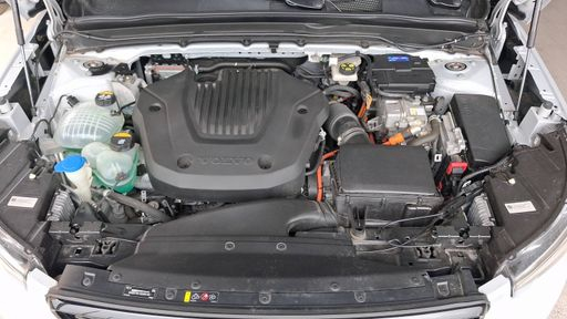 Volvo XC40 1.5 T5 Recharge 180 + 82ch DCT7 - R-Design – 2022 – 82500 km – Hybride rechargeable – Boîte Automatique — photo 27