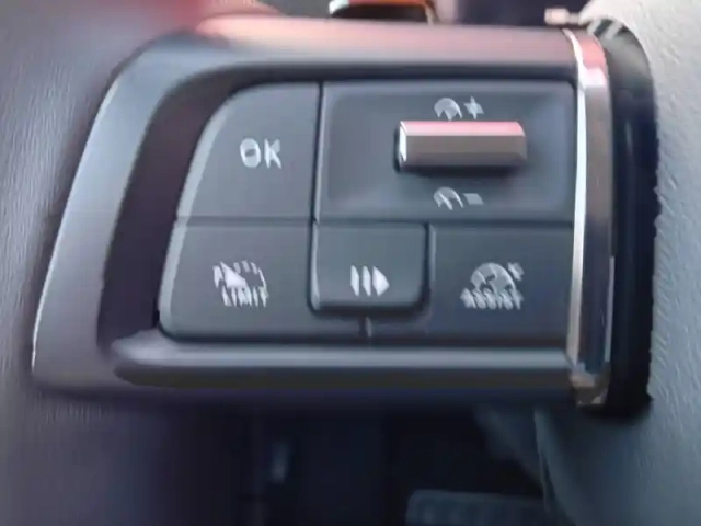Citroën C4 puretech 130 s&amp;s eat8 — photo 17