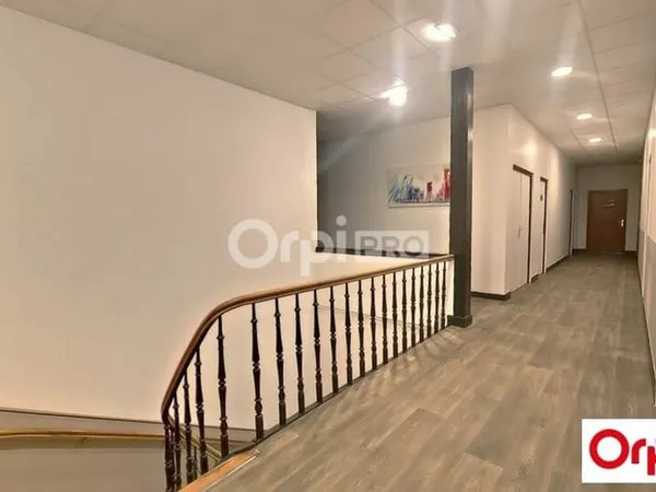 Bureau 1645 m²