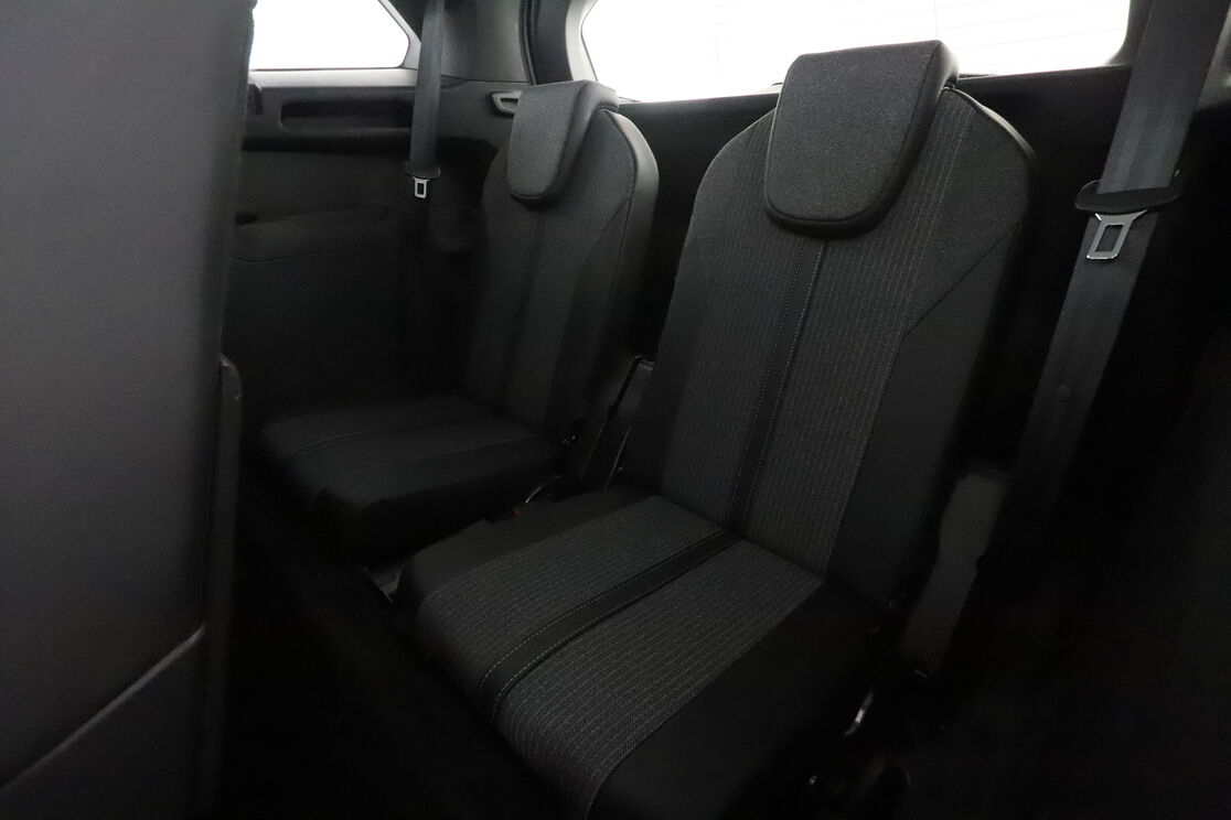 Peugeot 5008 1.5 Blue-HDi Allure Pack EAT8 — photo 15