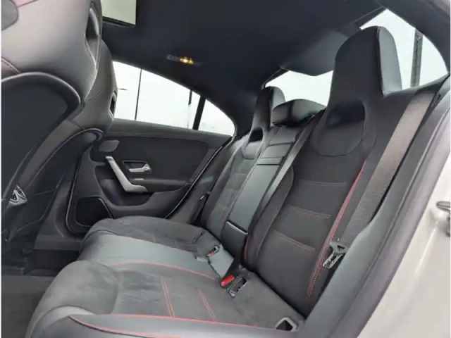 Mercedes Cla 200 d coupé — photo 24
