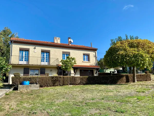 maison de PLAIN PIED avec sous-sol et terrain attenant