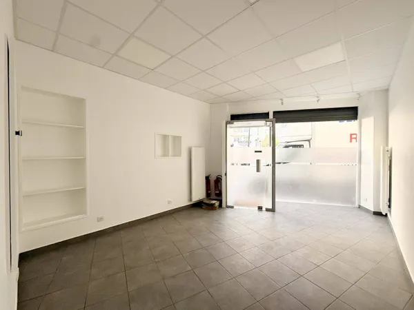 Local commercial 50 m²