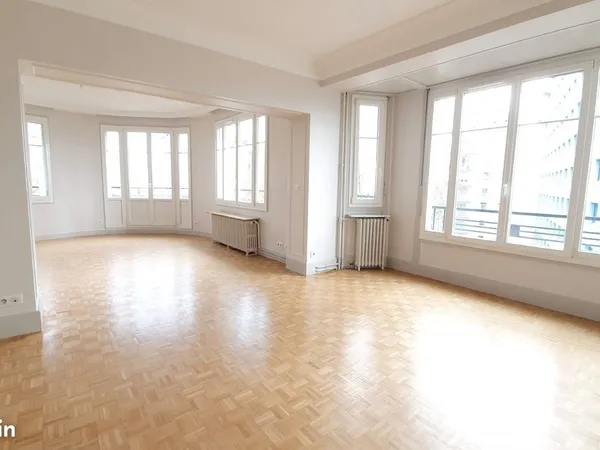 T5 de 128 m² - grand séjour avec parquet - Quartier Grammont