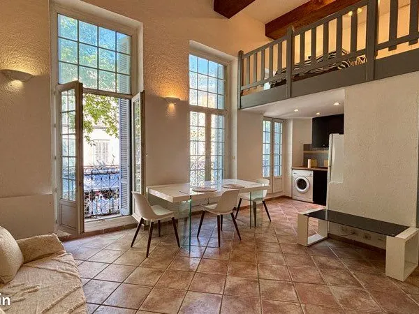 Appartement en plein centre ville avec mezzanine