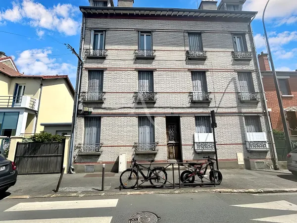 Hôtel 23 pièces 334 m²