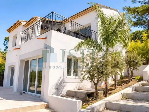 Maison jumelée 5 pièces 145 m²
