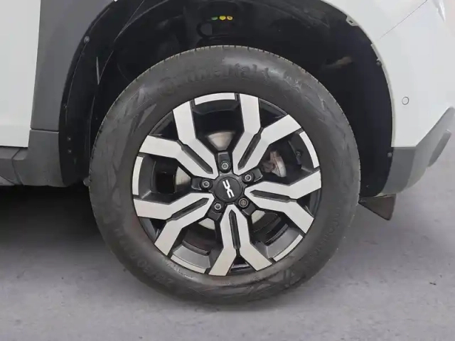 Dacia Duster eco-g 100 4x2 — photo 128