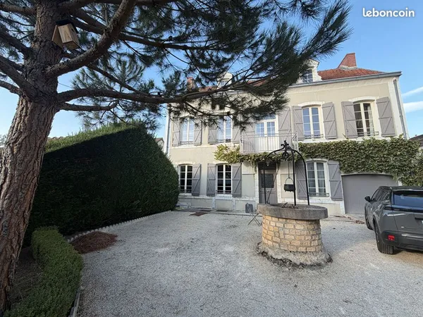 Maison 6 pièces 163 m²