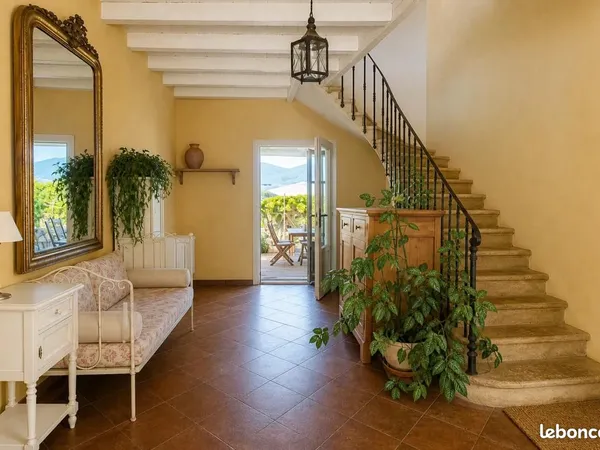 Gîte 7 pièces 290 m²