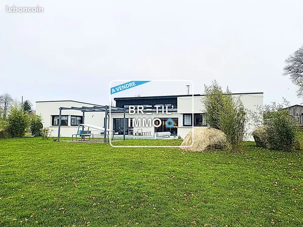 Maison 6 pièces 214 m²