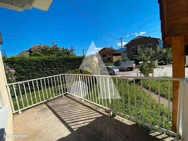 Studio 1 pièce 12 m²