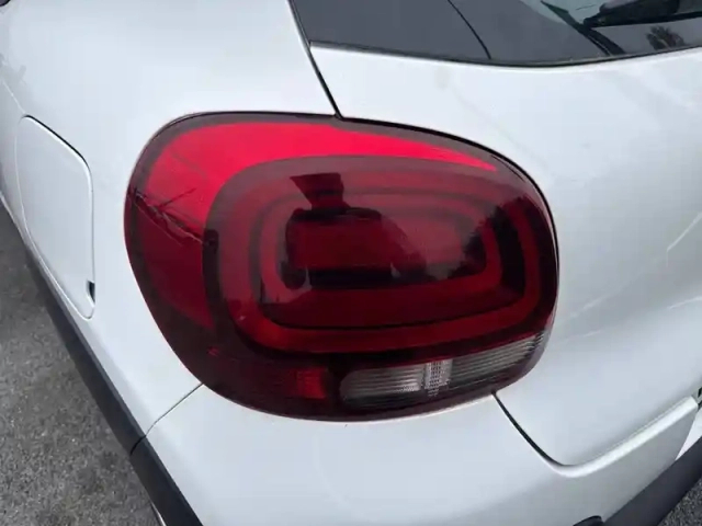 Citroën C3 puretech 83 s&amp;s bvm5 — photo 40