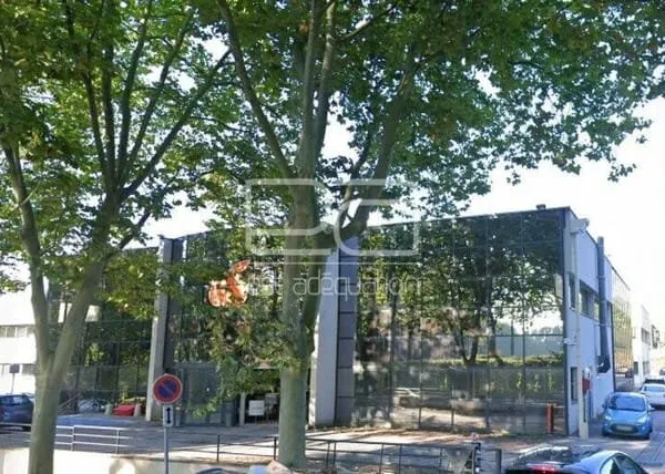 Bureaux 189 m²