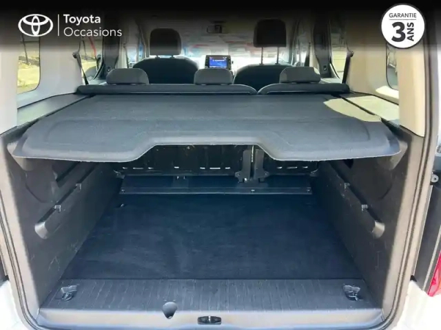 Toyota Proace city verso medium 1.2 110 vvt-i executive rc22 — photo 10
