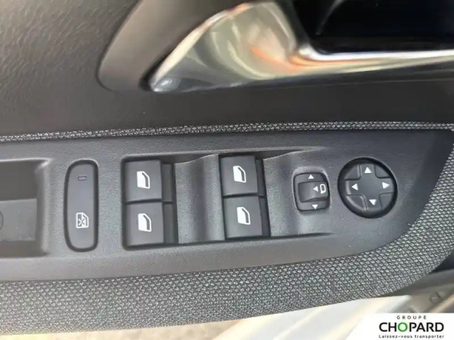 Peugeot 208 puretech 75 s&amp;s bvm5 — photo 59