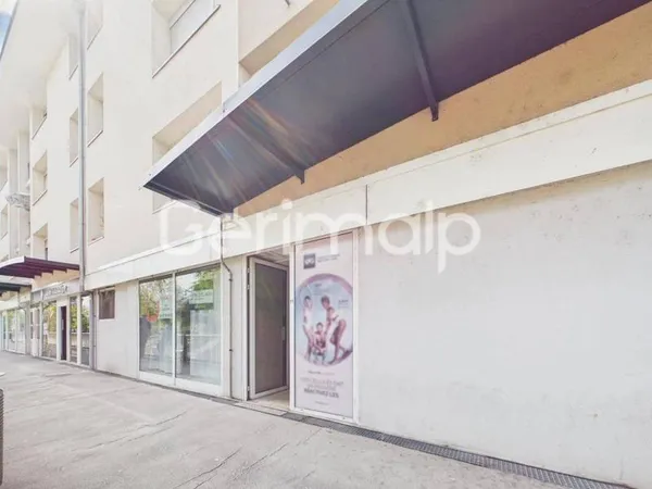 Local d'activité 116 m²