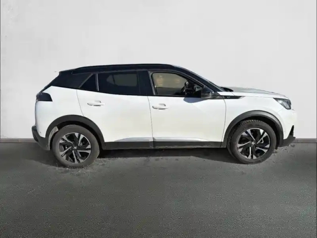 Peugeot 2008 electrique 136 ch — photo 4