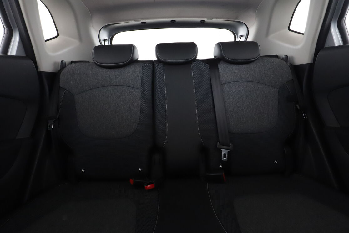 Renault Captur 1.3 TCe Intens EDC — photo 14