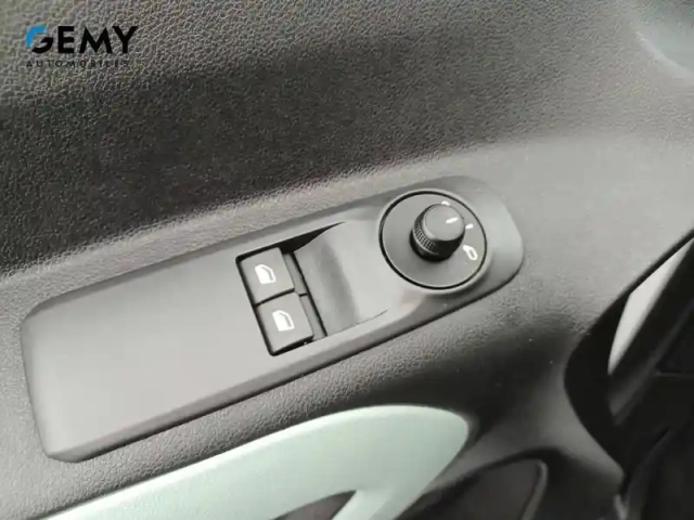Citroën Berlingo taille m puretech 110 s&amp;s bvm6 — photo 12