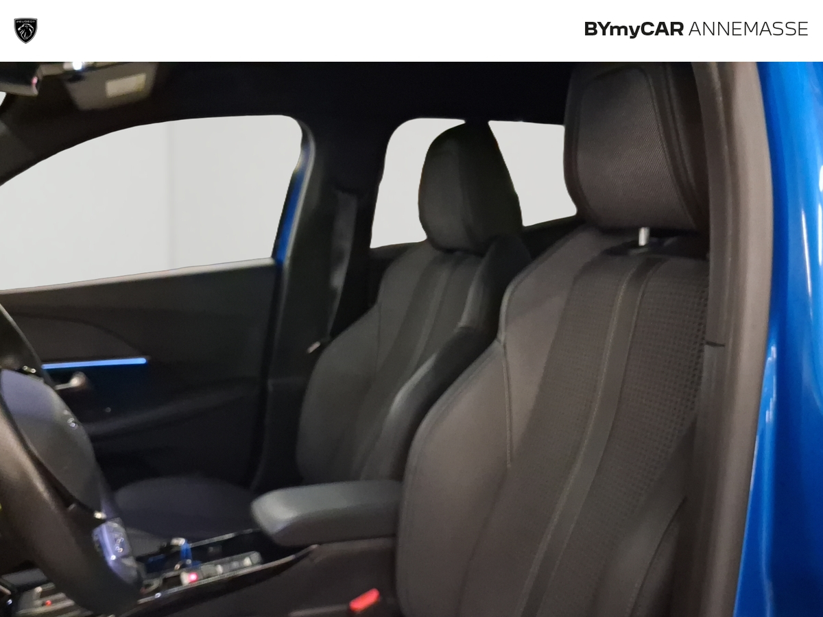Peugeot 2008 PureTech 130 S&amp;S EAT8 — photo 11