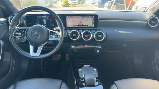 Mercedes Classe A 180 136 7G-DCT - AMG Line – 2021 – 80798 km – Essence – Boîte Automatique — photo 25