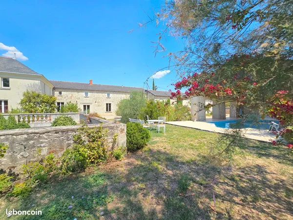 Propriété 9 pièces 285 m²