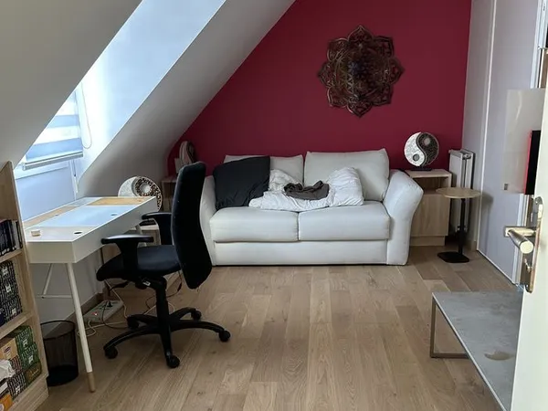 Chambre meublée cosy pour étudiante ou alternante