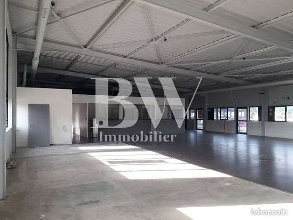Local commercial 755 m² LANDERNEAU