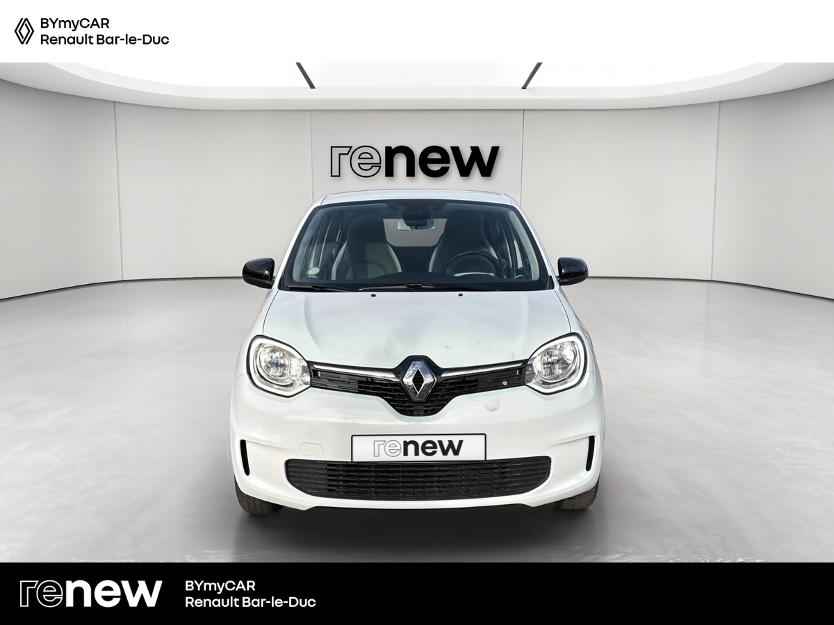 Renault Twingo III E-Tech — photo 8