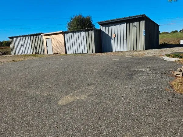 Location Hangars 105m2 et terrain 2000m2
