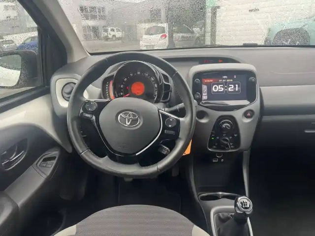 Toyota Aygo 1.0 vvt-i — photo 21