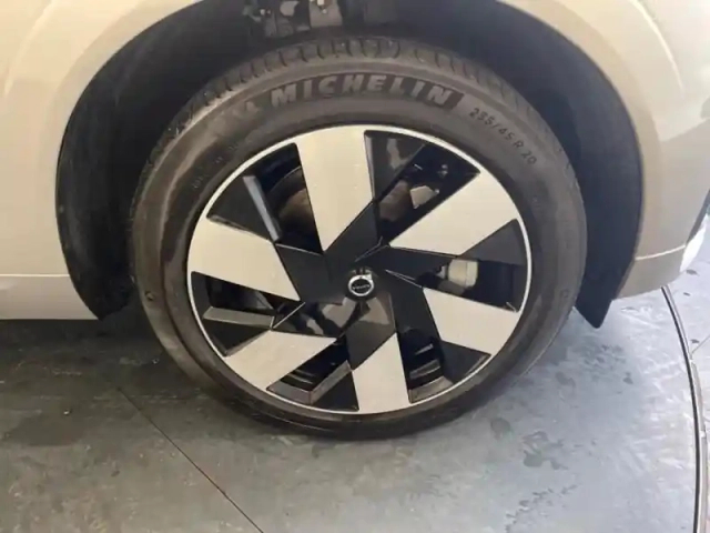 Volvo Xc60 t6 hybride rechargeable 253 + 145ch ultra style dark geartronic 8 awd — photo 11
