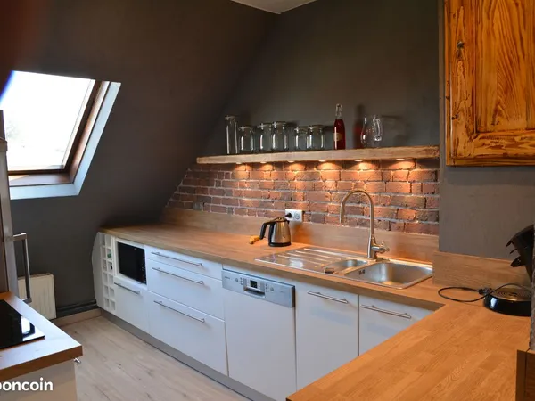 Loue appartement F4 type loft
