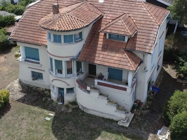 Propriété 6 pièces 210 m²