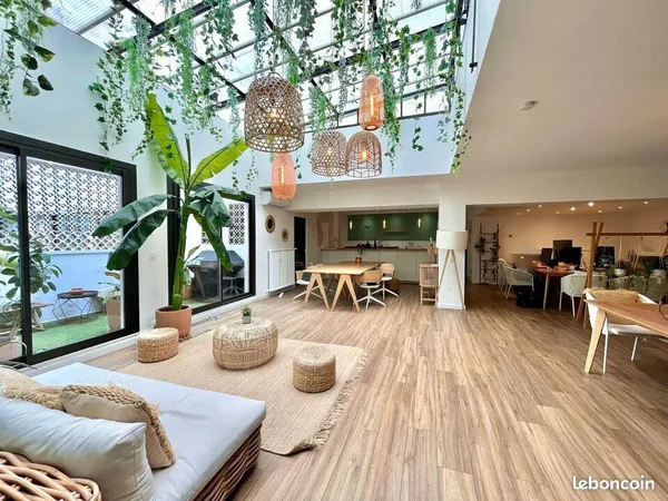 Bureaux 150 m² CANNES