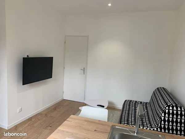 Studio 1 pièce 19 m²