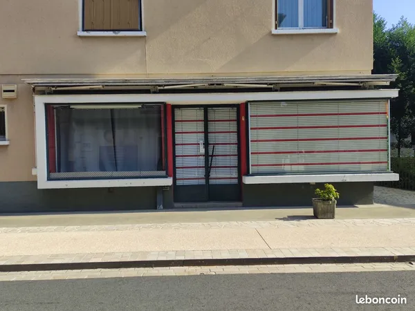 Local Commercial à Louer - Coeur de Village - Sainte-Foy-l'Argentière (69610)