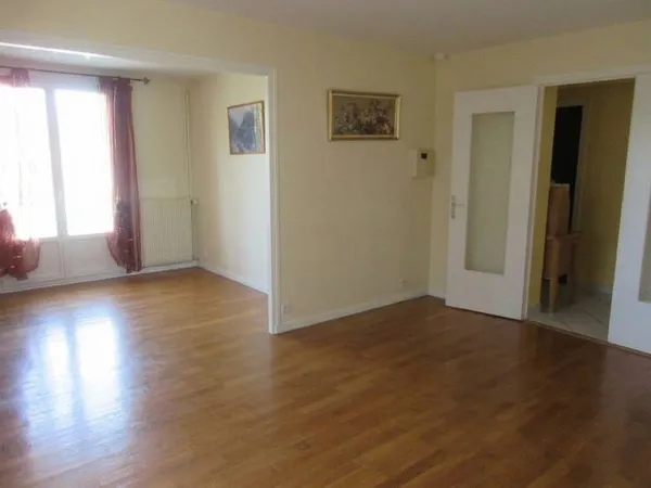 Appartement Location Lyon 4p 82m² 1015€